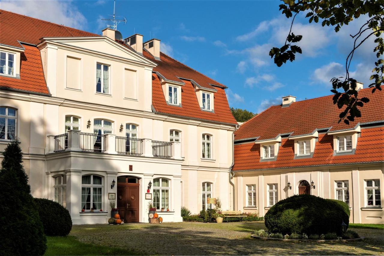Palac Godetowo 3* Leczyce